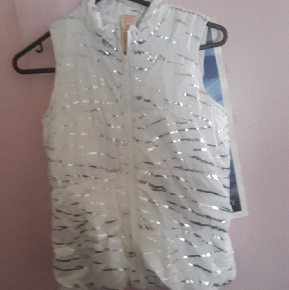 White zebra print vest